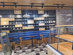 面包甜点陈列柜-大苹果面包生日蛋糕(创新店)