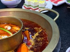-渝里重庆火锅(航天城店)