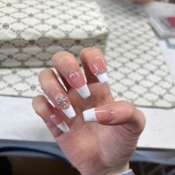 -UGIRL有个美甲