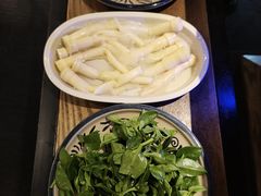 -尚尚仙·酸汤猪手·猪肚鸡火锅(华联万柳购物中心店)