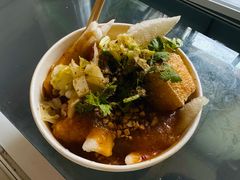 炸宽粉+臭豆腐-小溅沾串