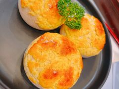酥皮叉烧包-白天鹅宾馆-宏图府餐厅