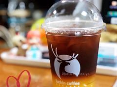 菠萝冰萃咖啡-瑞幸咖啡(长城大厦店)