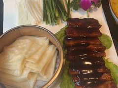 -河畔春天时尚餐厅