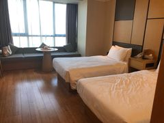 -全季酒店(上海青浦吾悦广场淀山湖大道店)