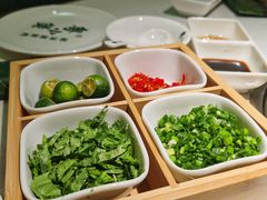 -粤小煲鲜汤猪肚鸡(丹尼斯二天地店)