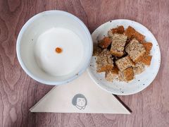 茶糕蘸茉莉-知亘茶食