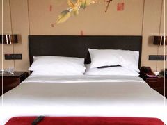 -成都保利公园皇冠假日酒店(熊猫基地店)