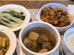 -臻儿屿月子会所(茶山店)