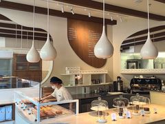 -VERIE BAKEHOUSE