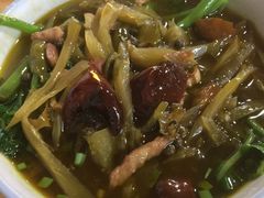 -越洋肖氏老米线(杨家坪店)