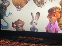 -百美汇影城(LUXE嘉里中心店)