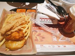 -肯德基(中纬店)