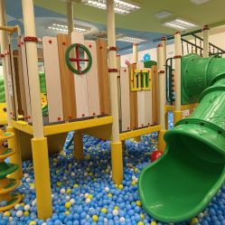 -莫莉幻想儿童乐园(武汉经开永旺店)