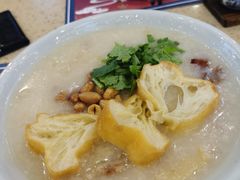 荔湾艇仔粥-点都德(千灯湖环宇城店)