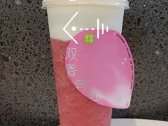 霸气芝士玫瑰草莓覆盆子-奈雪的茶(苏宁广场店)