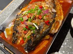 -鸣记脆皮烤鱼·海鲜烤鱼(三八广场店)
