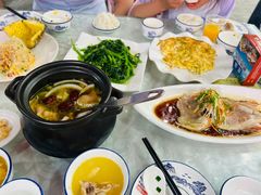 -范饭椰林川湘味海鲜·椰子鸡(三亚湾椰梦长廊店)