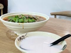 -啊墨江牛烂烀米线