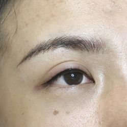-一个差评成就的纹眉店