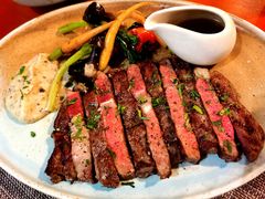 -斯普汇生蚝牛排馆(中骏世界城店)