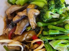 -感恩心素食馆(百世广场店)