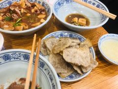 老北京炸灌肠-门框胡同百年卤煮(新街口店)