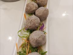 牛肉丸拼盘-鸿喜牛·潮汕鲜牛肉火锅(海浪湾店)