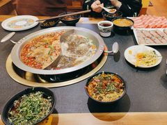 -沸炉重庆老火锅(军事博物馆店)