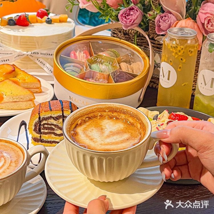 常州平价下午茶，极简风咖啡馆☕️ .