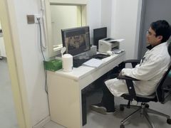 -上海仁爱医院口腔科 · 种植