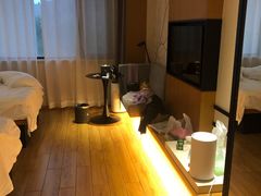 -兴芮温泉度假区