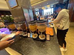 -亚龙湾希尔顿自助餐厅·海鲜·烧烤·沙滩BBQ·现场乐队