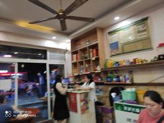 -刘胖娃鱼庄·特色肥肠鱼(杨家坪店)