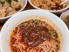 -李与白包子铺(桐梓林店)