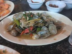 -岛中岛·海鲜大排档·万宁老字号(东澳店)