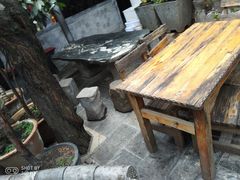 -四方小吃·白族庭院餐厅