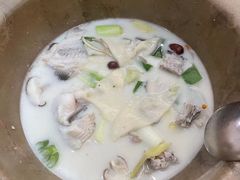-滇香肴·云南菜蒸汽石锅鱼(云南北路店)