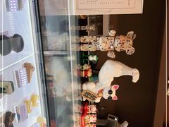 -Fridi Patisserie Cafe