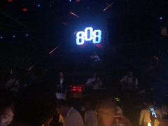 -808 LiveHouse