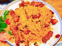 -临界音乐酒馆·小龙虾·江湖菜(华熙LIVE·鱼洞店)