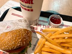 -The Habit Burger Grill 哈比特汉堡(复兴soho店)