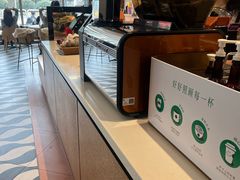 -星巴克臻选(莘庄仲盛店)