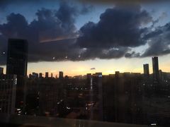 -华强广场酒店-椰香高空自助餐厅