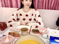 -鲜入围煮花胶鸡海鲜火锅
