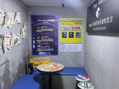 -荒岛实景沉浸密室(江汉路1店)
