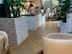 -Line 咖啡(石厦花园店)