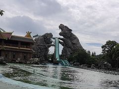 -七彩云南欢乐世界