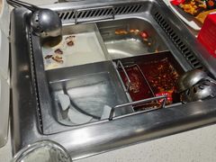 -海底捞火锅鲜切牛肉主题店(长寿路店)
