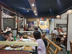 大堂-食鸡公社辣子鸡·潍坊菜·烧烤